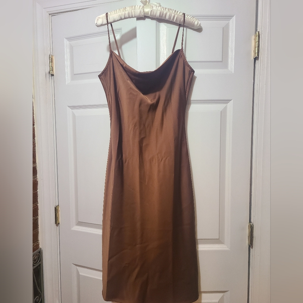Simple Retro Elegant  Dress Medium With Tags New